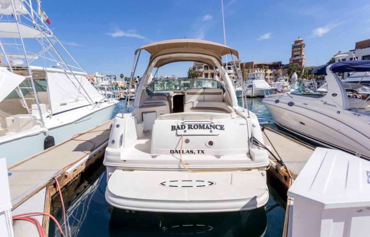 Bad Romance, a Sea Ray charter yacht in Cabo San Lucas