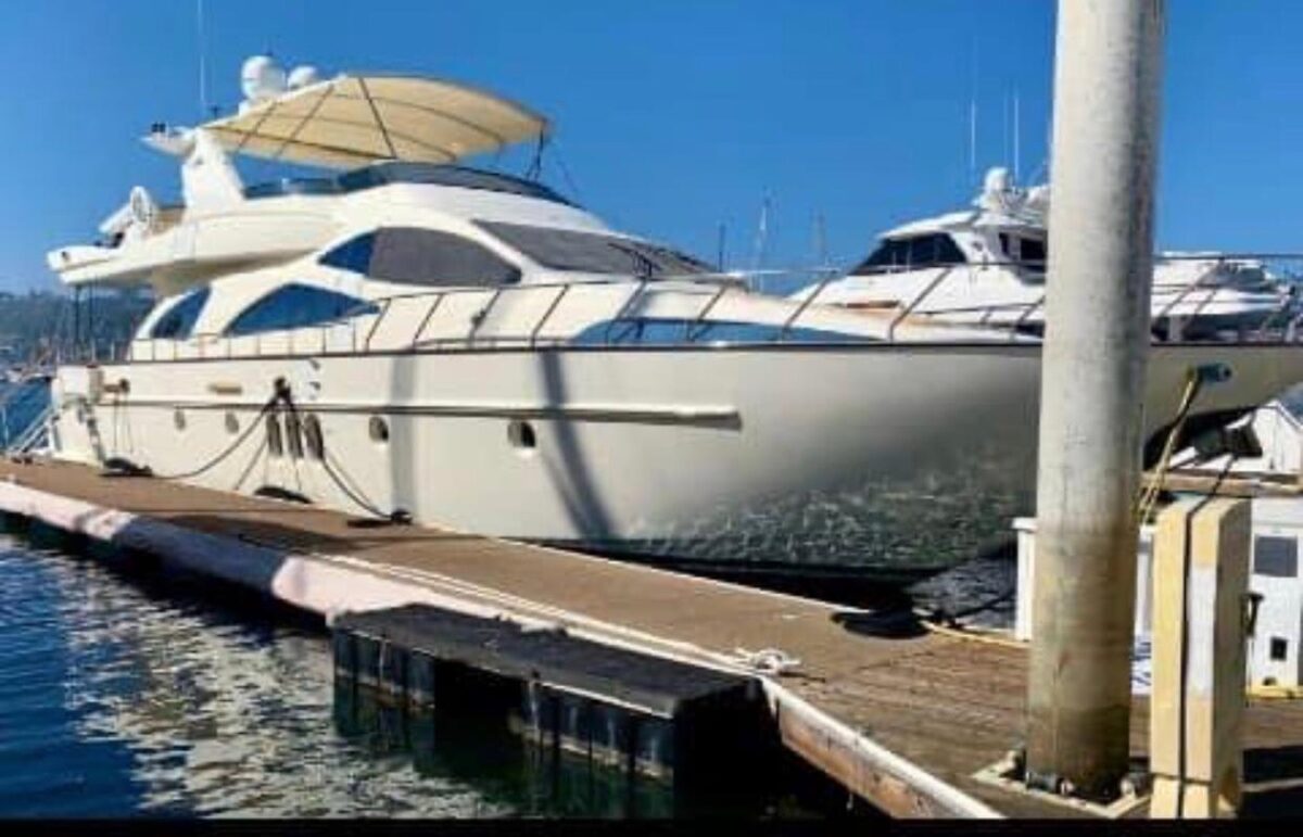 The Heather Nikki, a Azimut charter yacht in Cabo San Lucas
