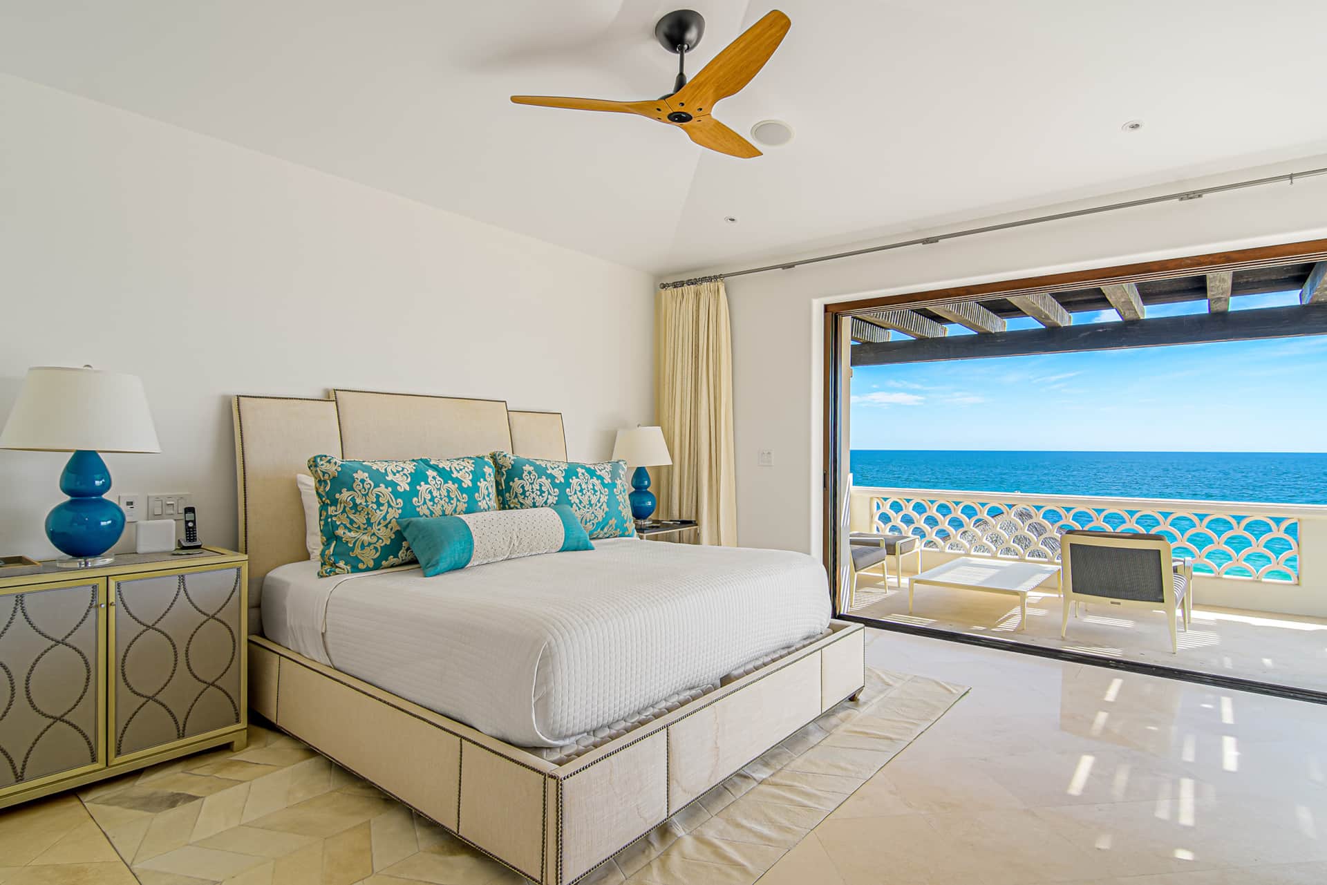 6ddf3921-d1d7-494f-bee3-68f0dc99b83f