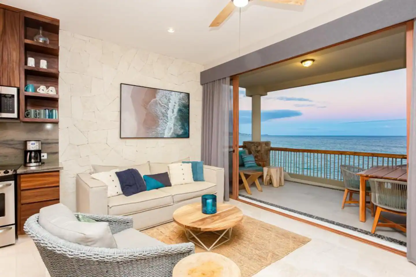 1b2e8220-c5da-4355-943b-e43f9a0c1a3f