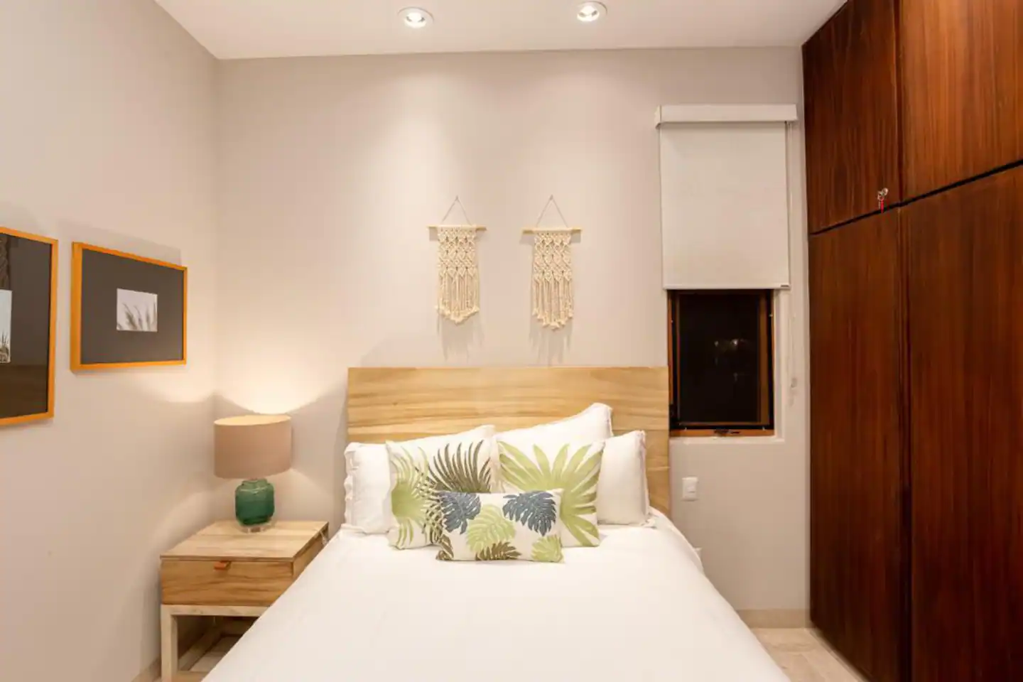 70907096-fbd5-4c0b-bd4e-a0d981b10391